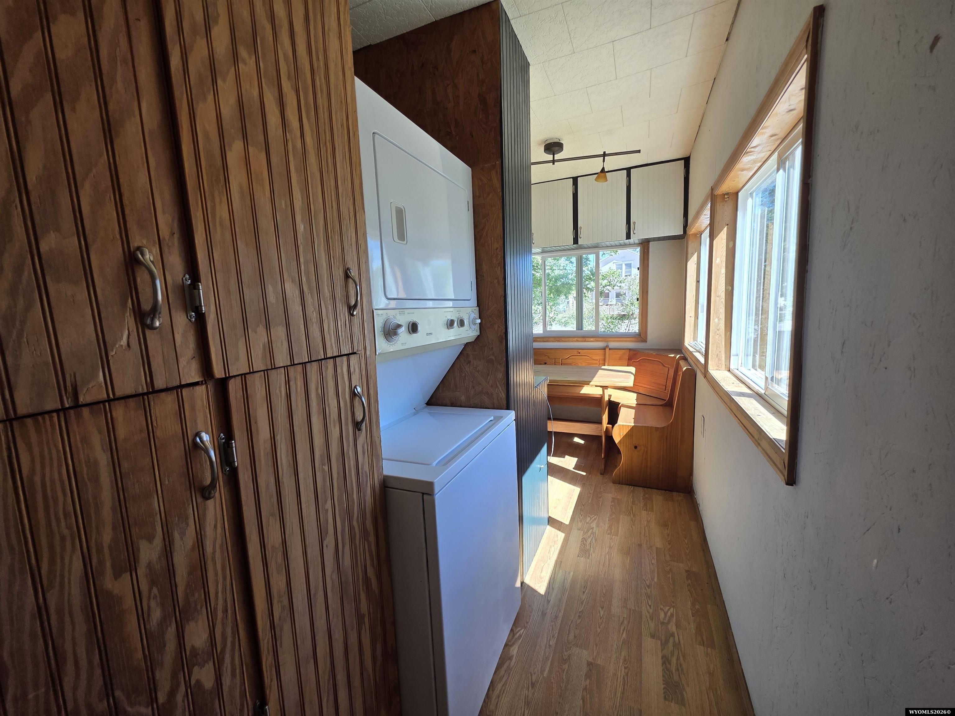 102 N Lawton Ave