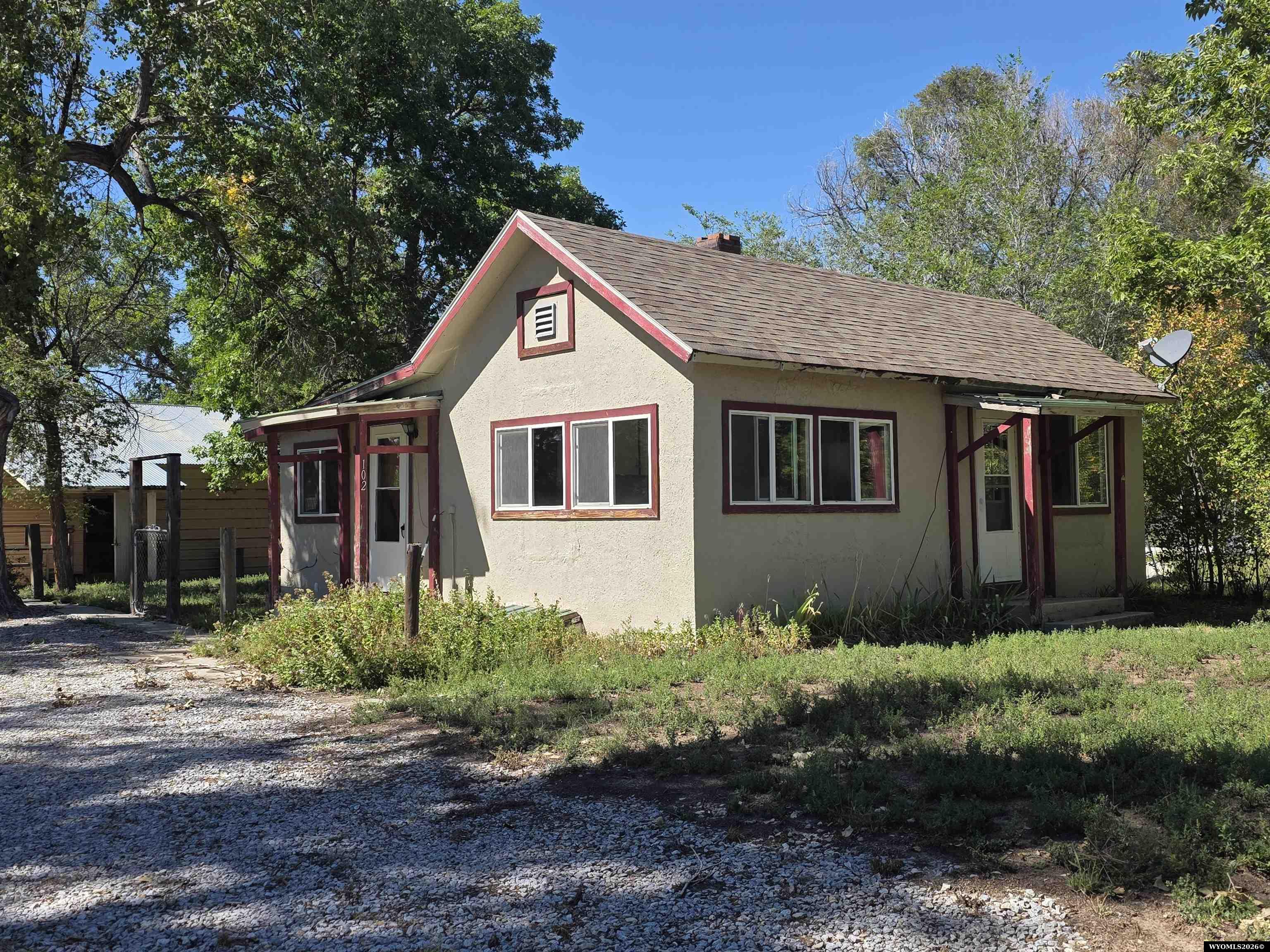 102 N Lawton Ave