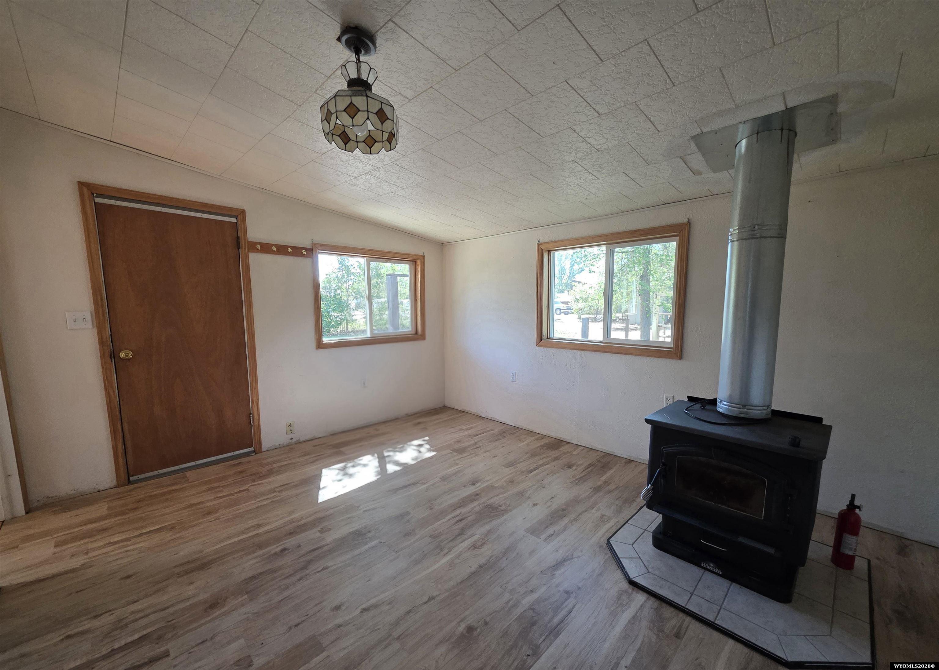 102 N Lawton Ave