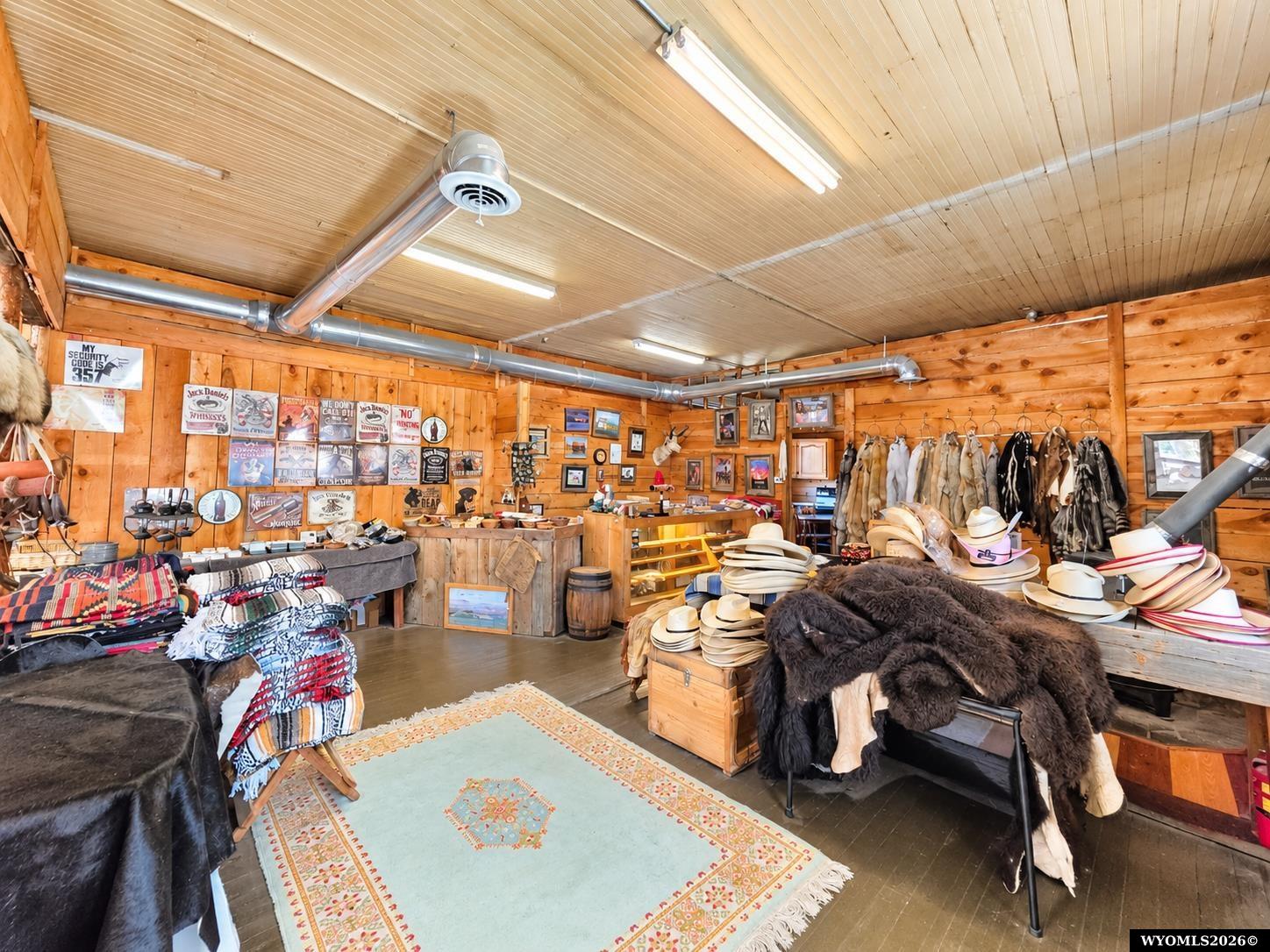 105 N Laramie Ave