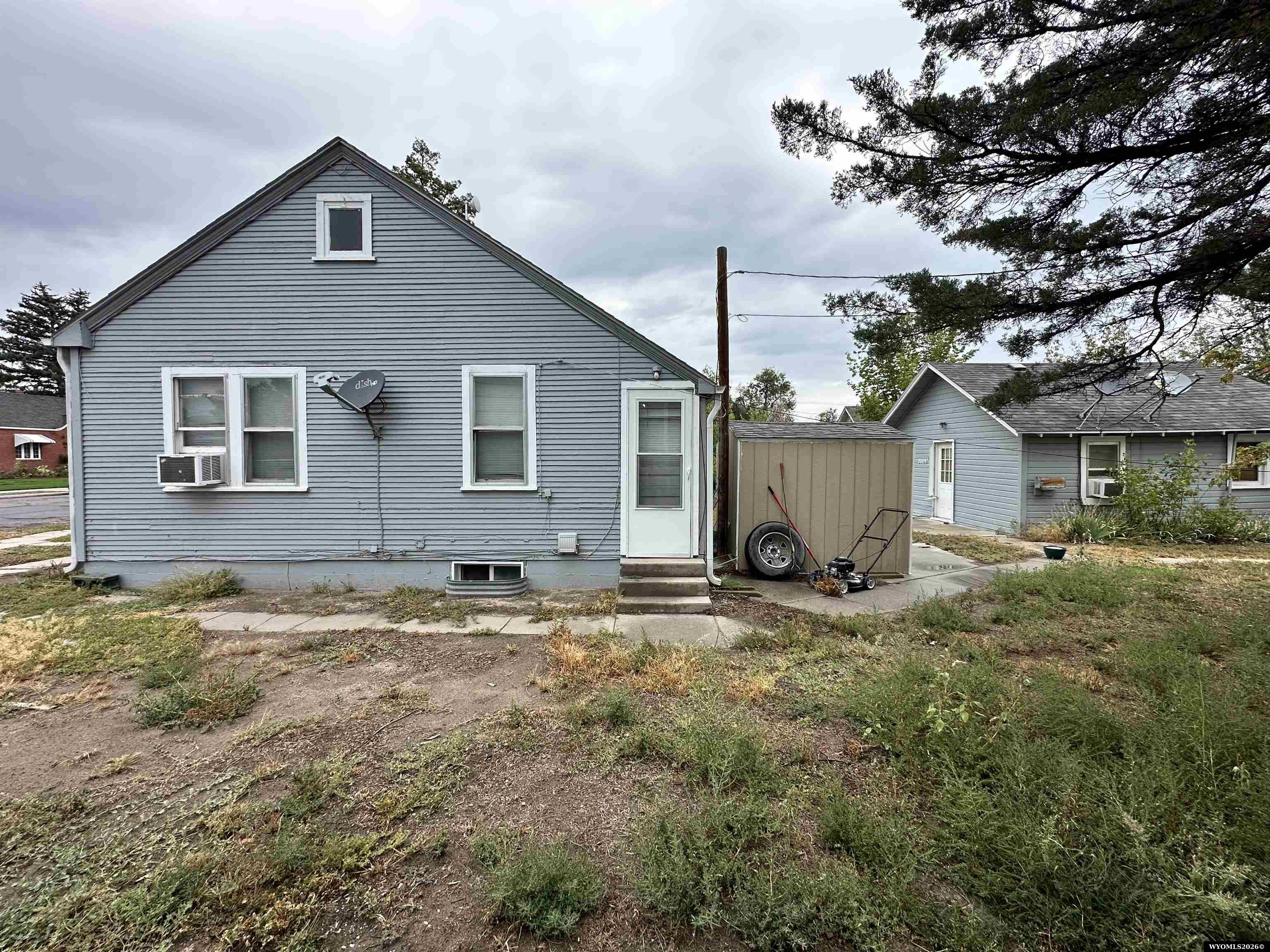 2005 & 2009 E C Street