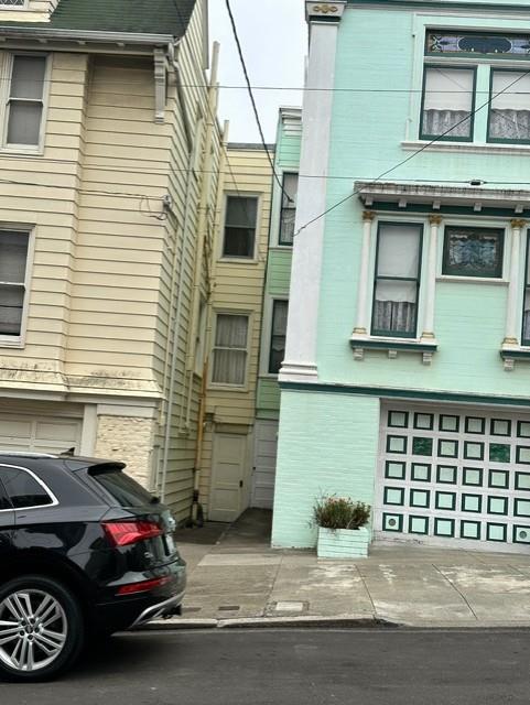 320 N Willard ST