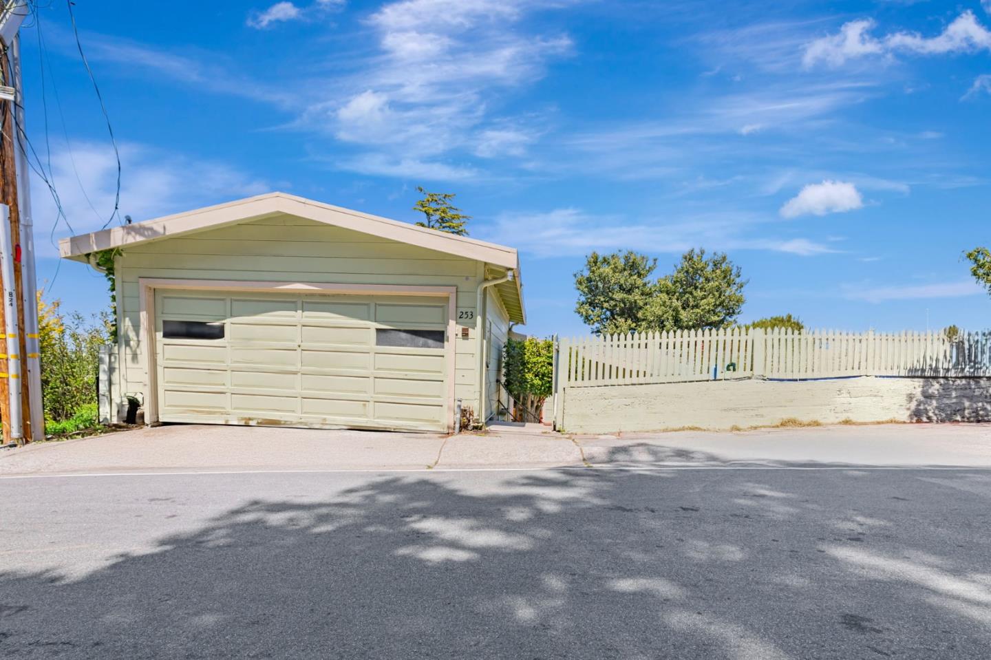 253 Humboldt Road