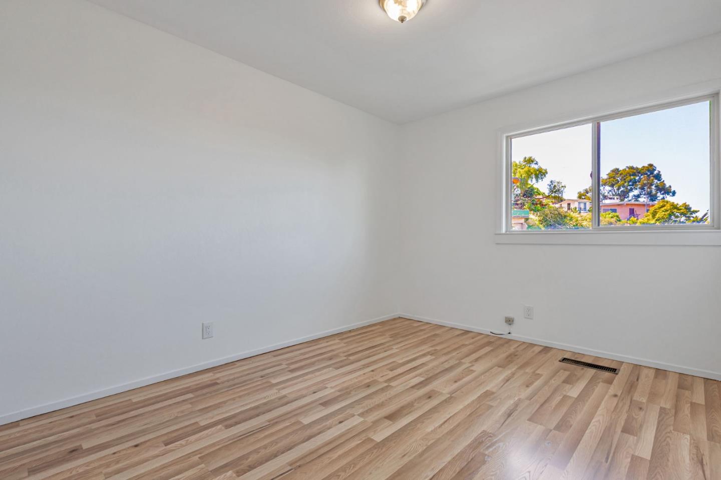 253 Humboldt Road