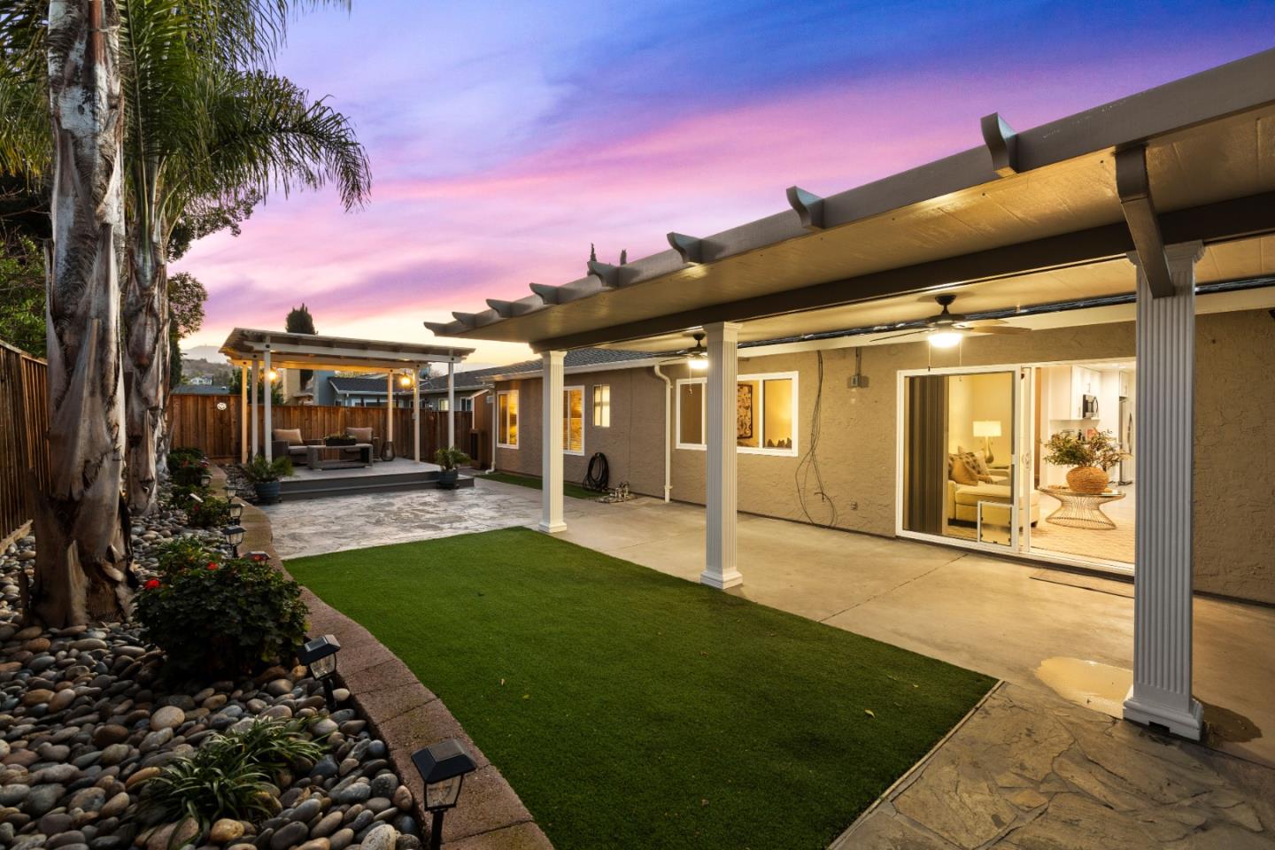 5826 Hillview Avenue