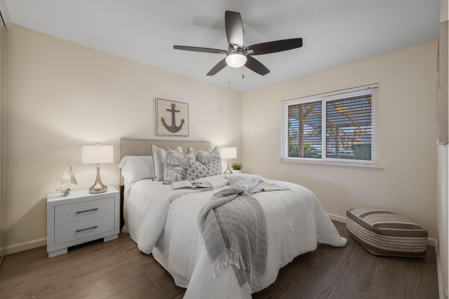 5826 Hillview Avenue