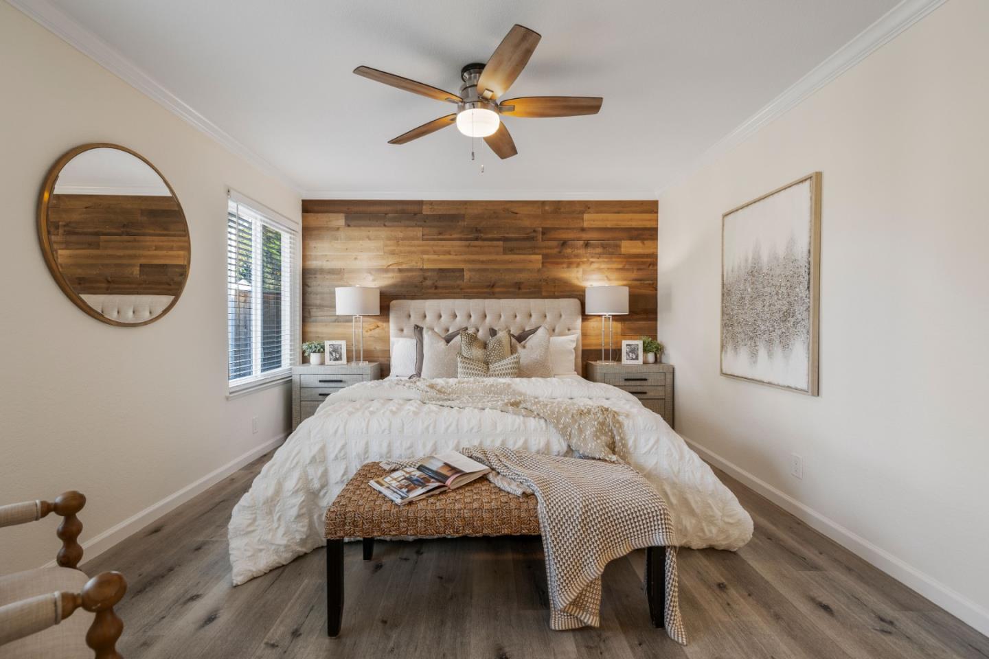 5826 Hillview Avenue