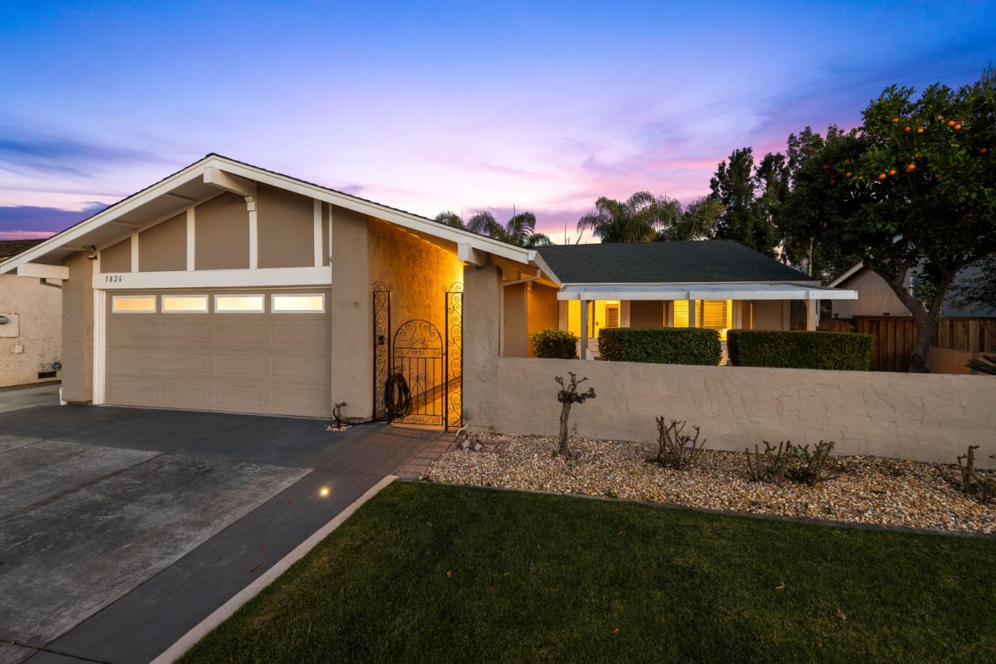 5826 Hillview Avenue