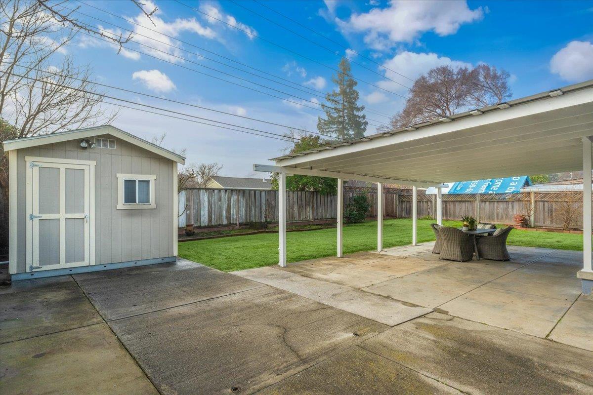 1512 Foxworthy Avenue