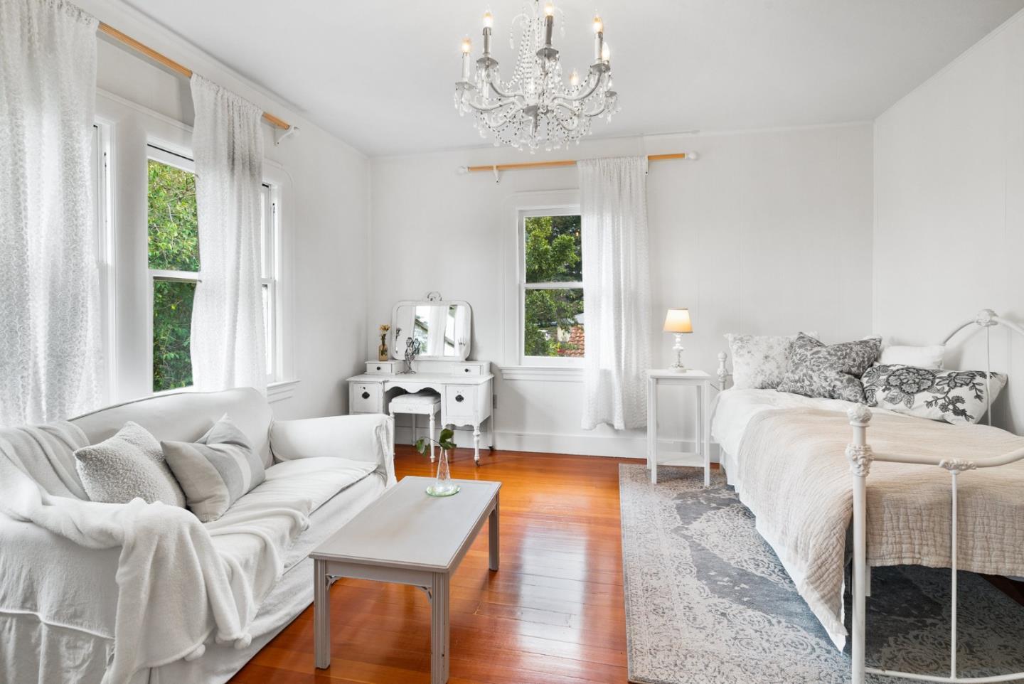 1000 Green Valley Road