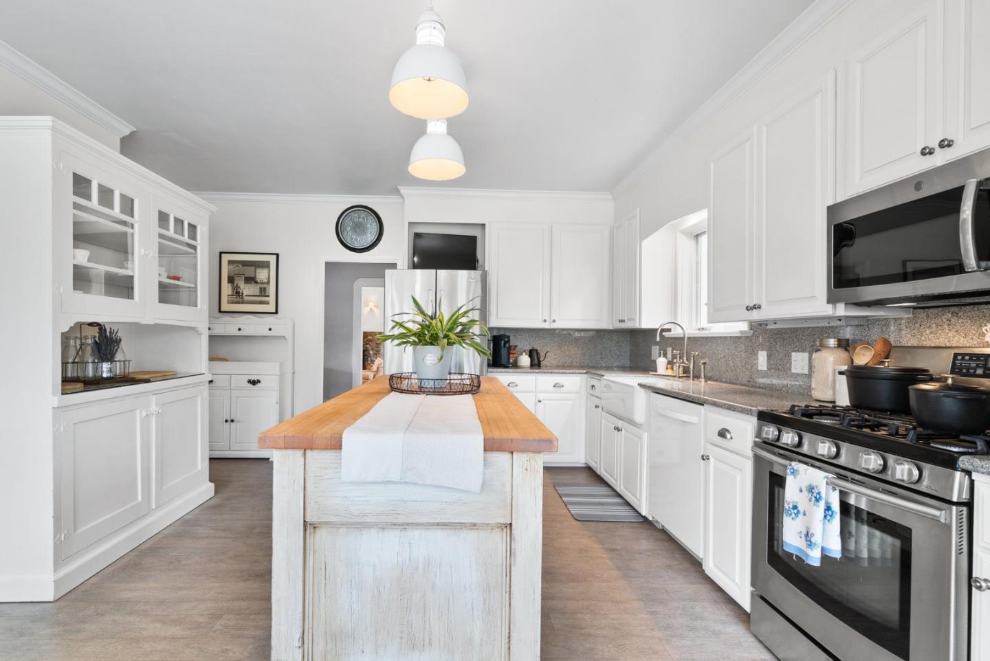 1000 Green Valley Road