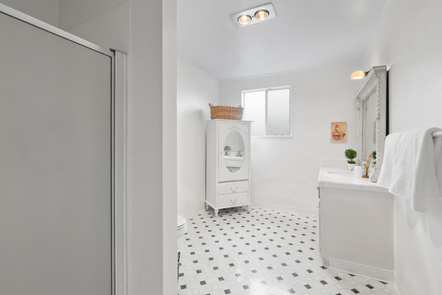 1000 Green Valley Road