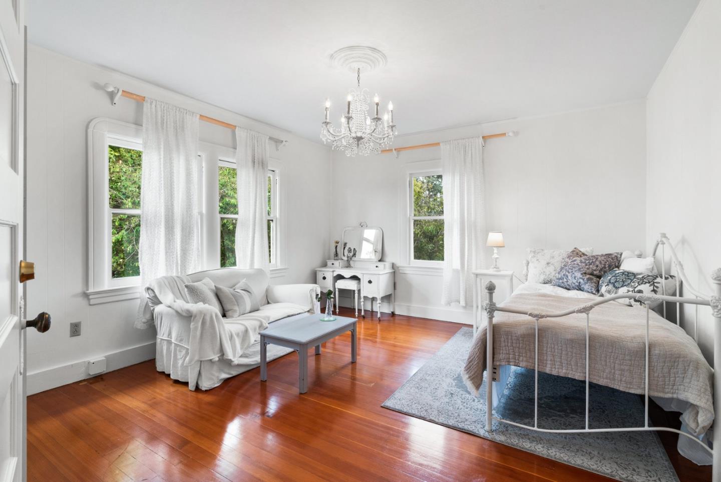 1000 Green Valley Road