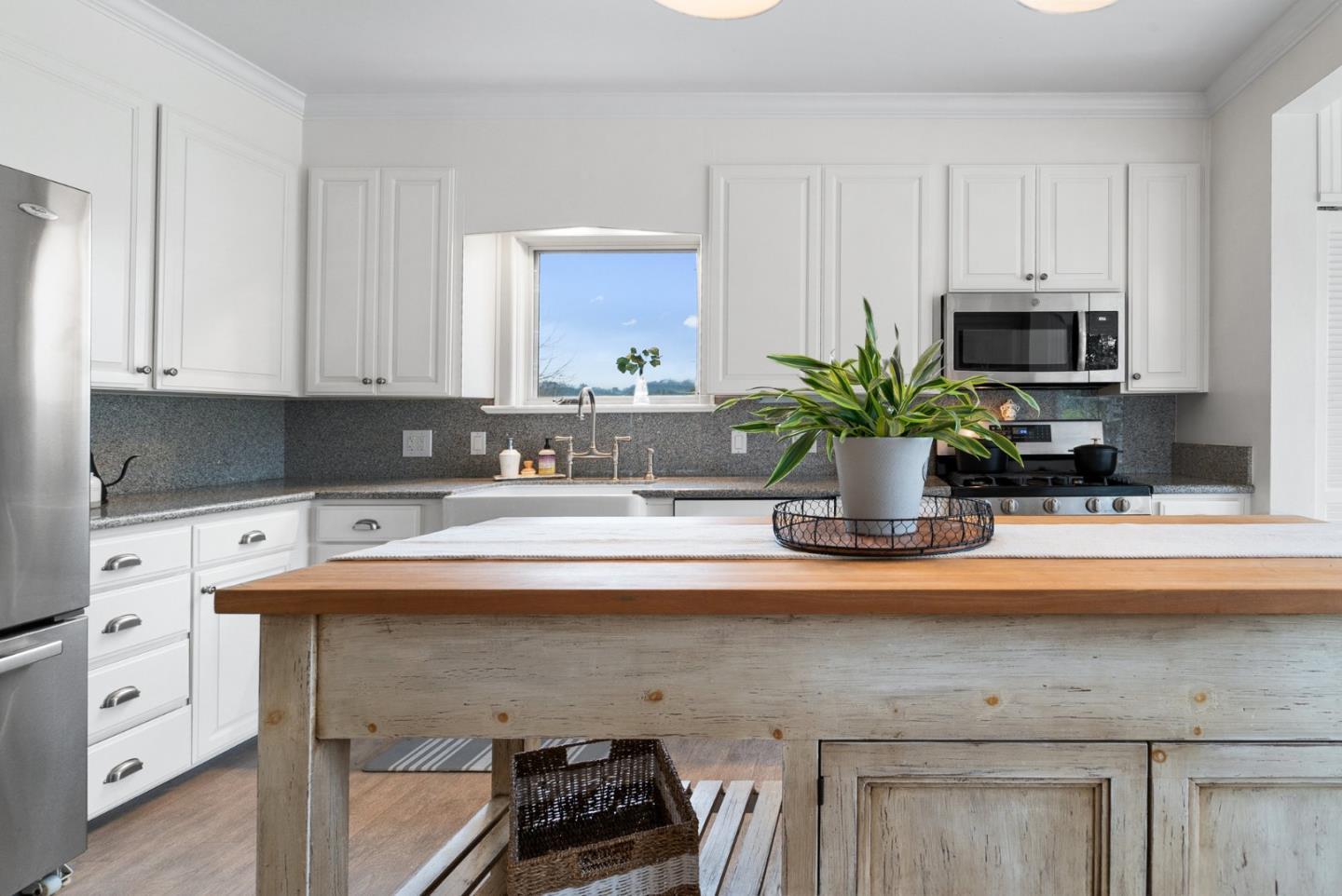 1000 Green Valley Road