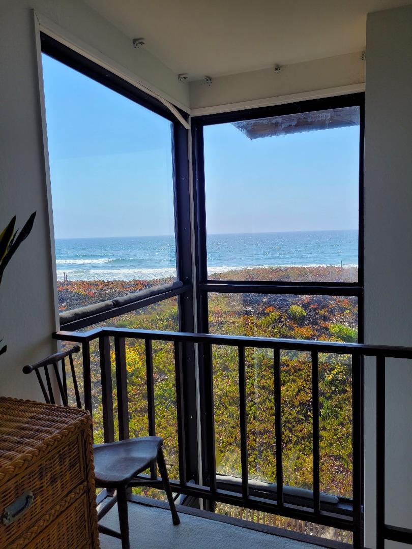 7 Pelican Point