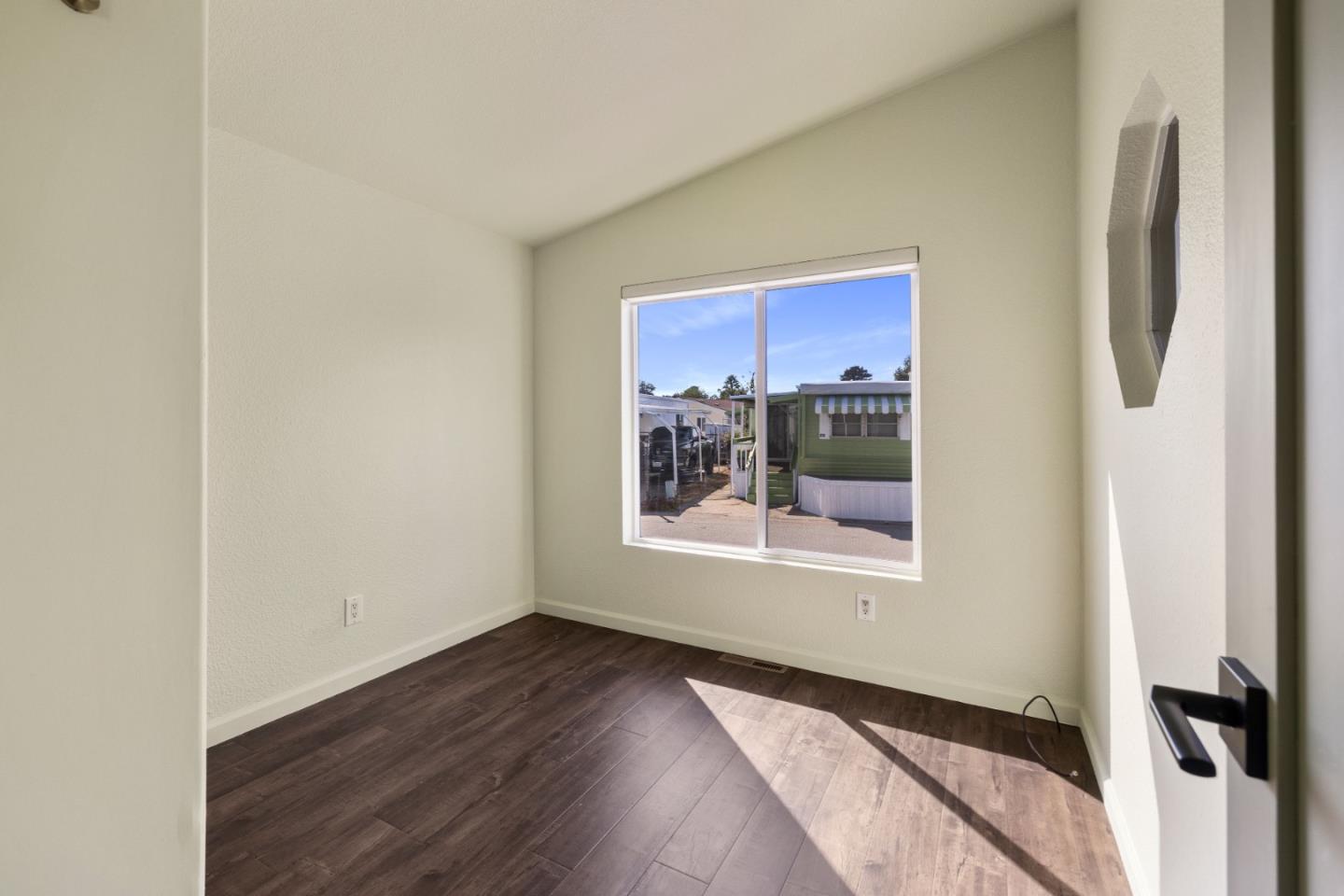 925 38th Avenue Unit: 31