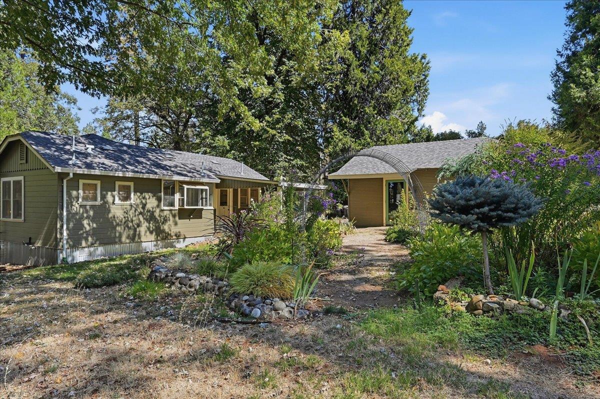 11077 Squirrel Creek RD