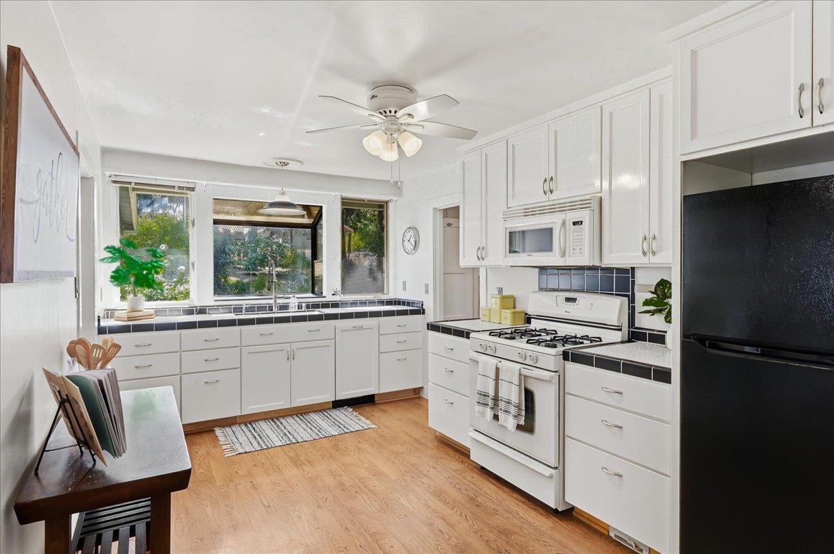 11077 Squirrel Creek RD