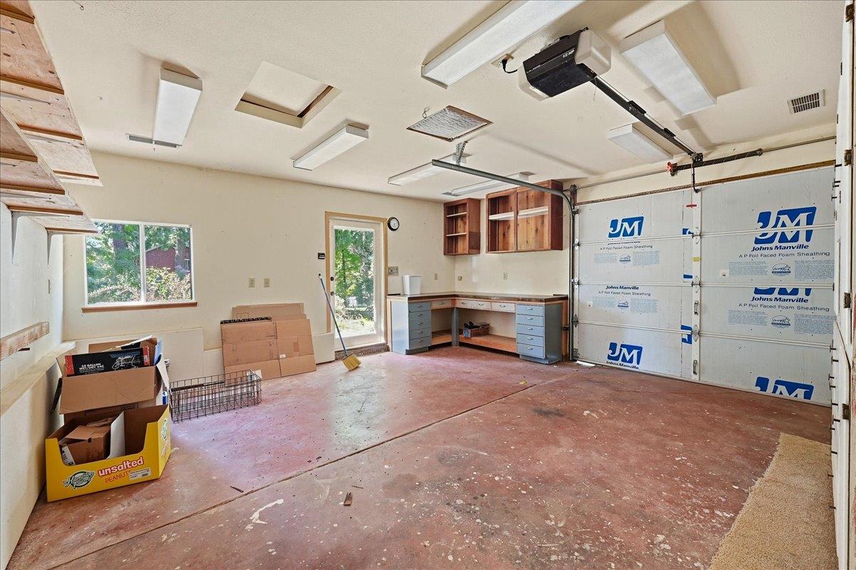 11077 Squirrel Creek RD