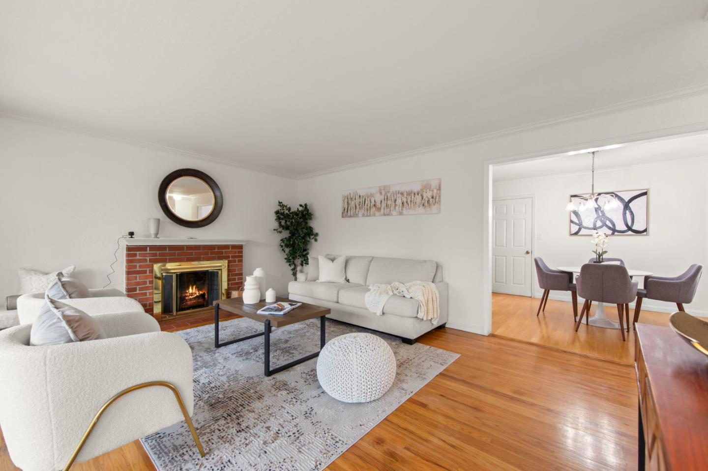 298 Leota AVE