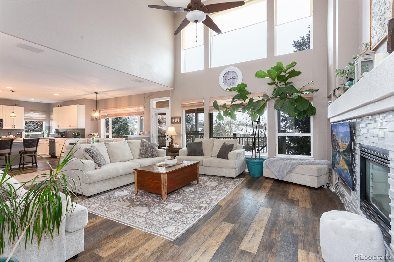 1661 Peninsula Circle