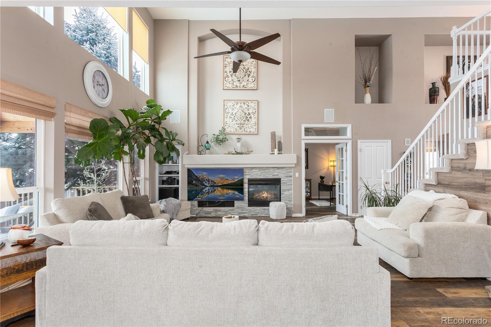 1661 Peninsula Circle