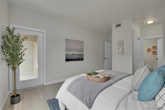 2895 W Riverwalk Circle Unit: 216