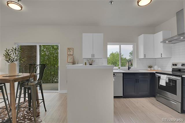 2895 W Riverwalk Circle Unit: 216