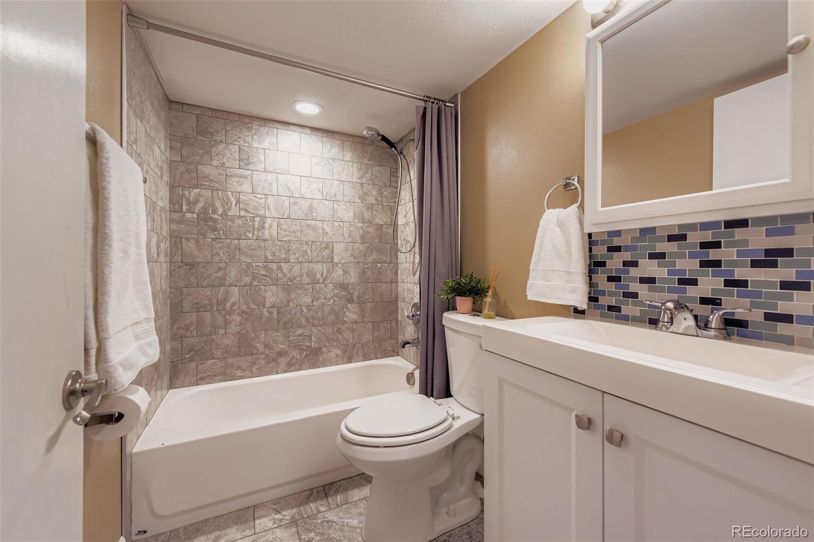 4234 W Pondview Drive