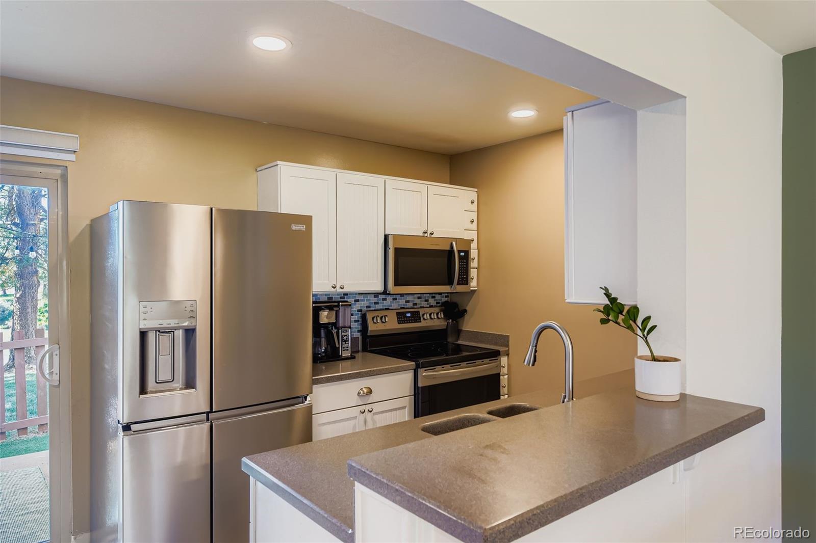 4234 W Pondview Drive