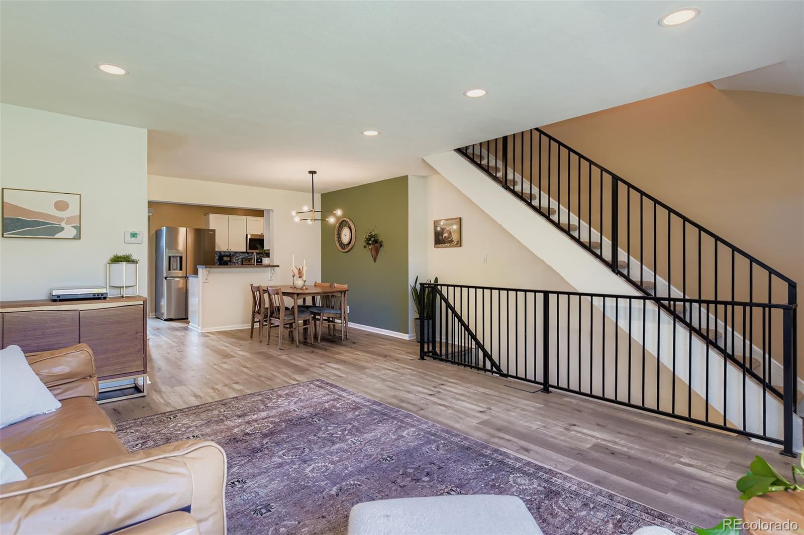 4234 W Pondview Drive