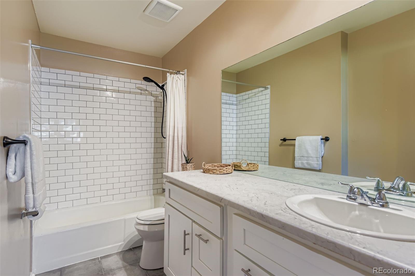 4234 W Pondview Drive