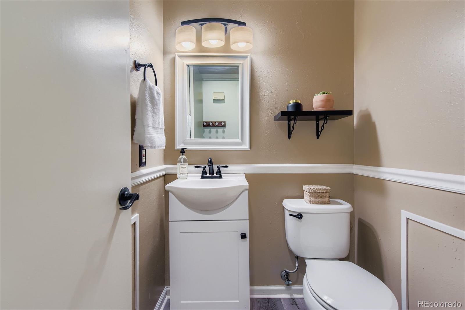 4234 W Pondview Drive