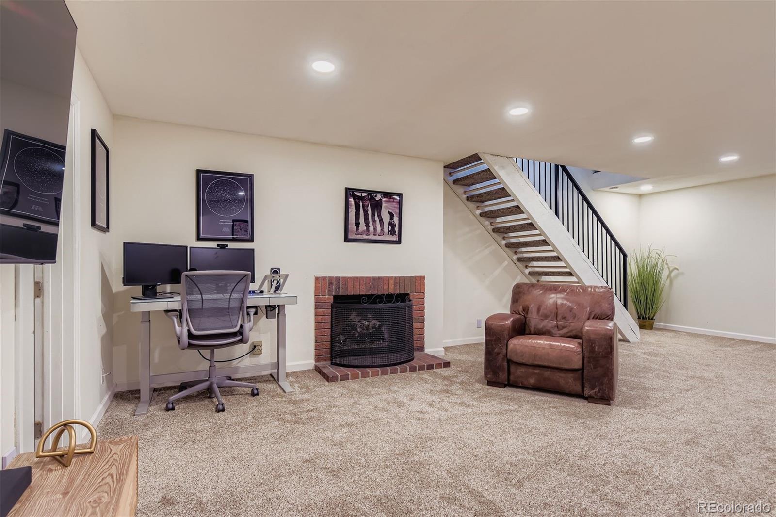 4234 W Pondview Drive