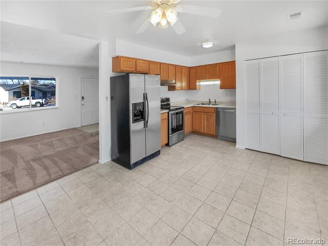 1584 S Salem Circle