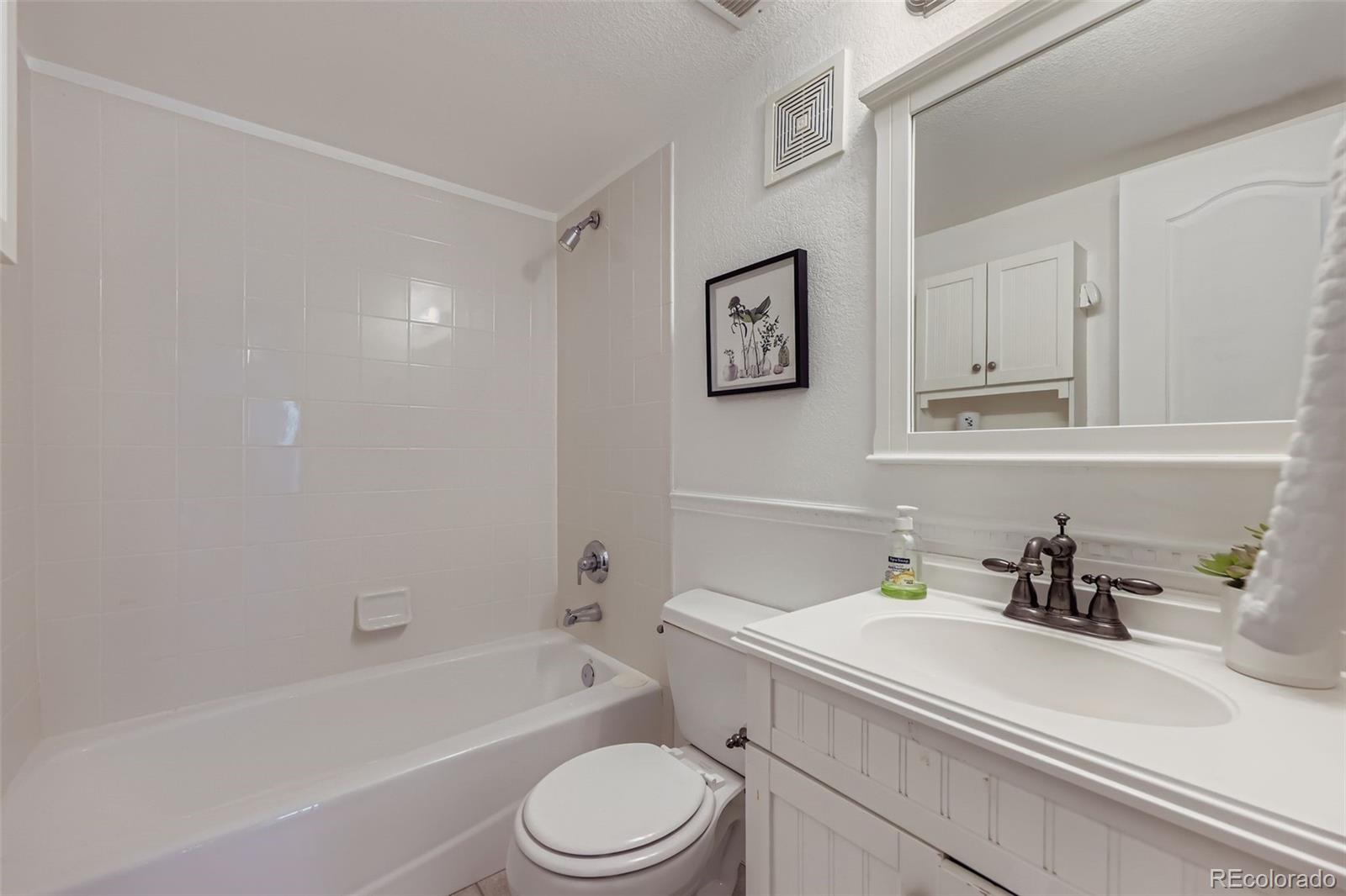 1648 S Cole Street Unit: B7