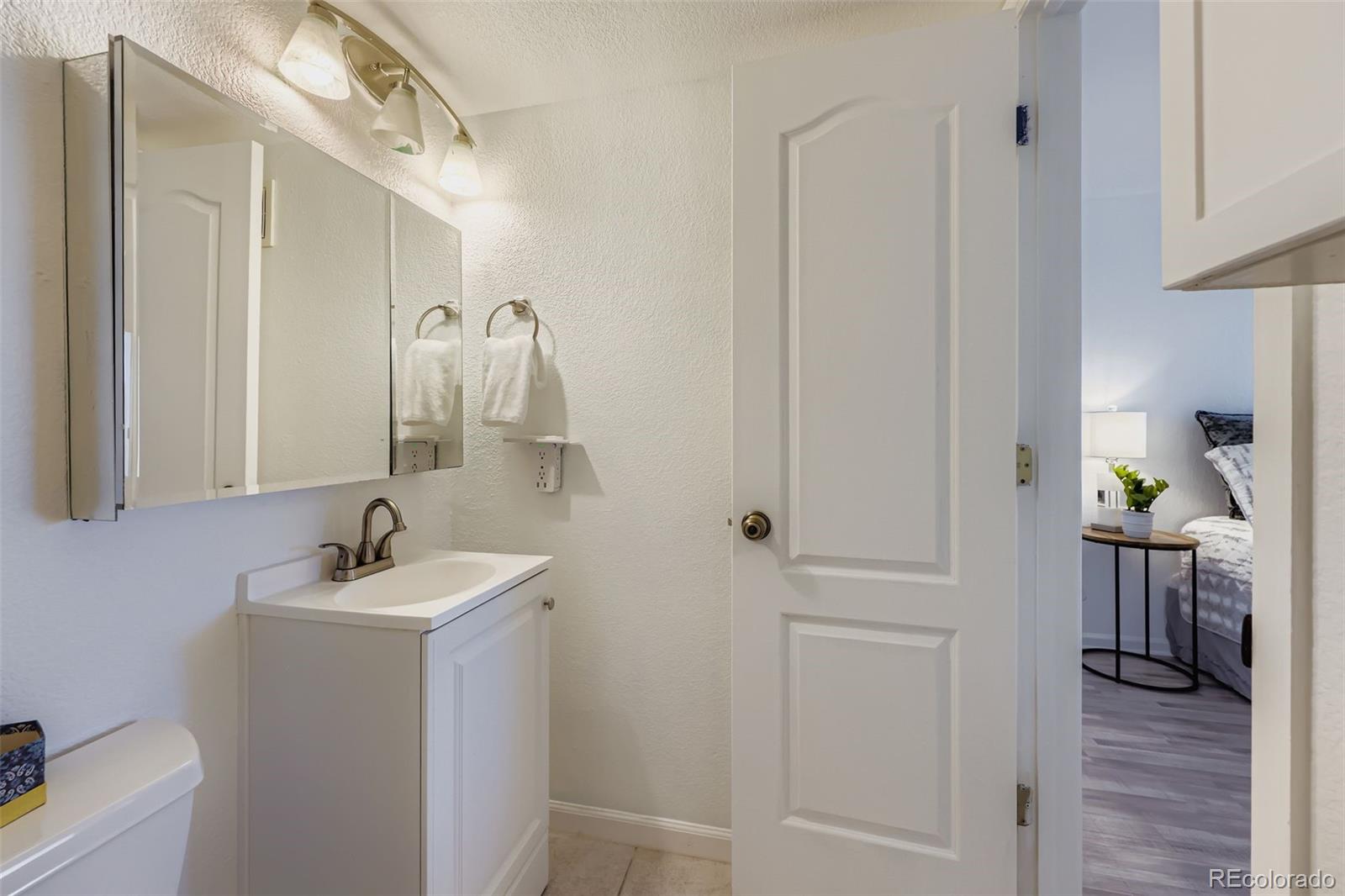 1648 S Cole Street Unit: B7