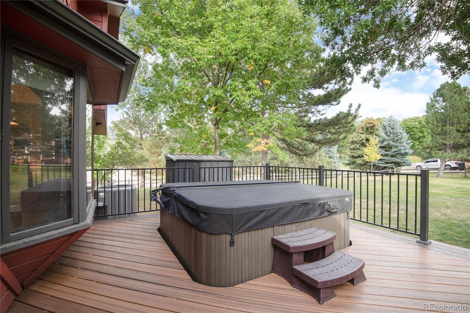 8498 Lightening View Drive