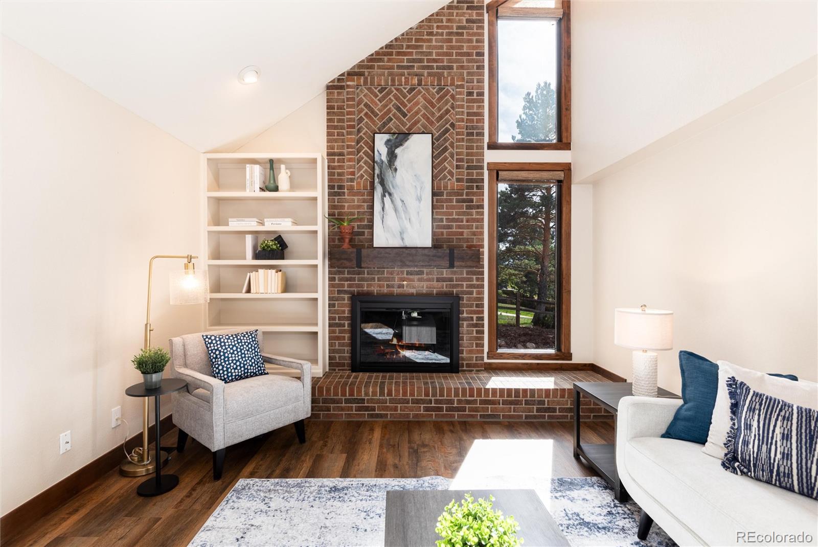8498 Lightening View Drive
