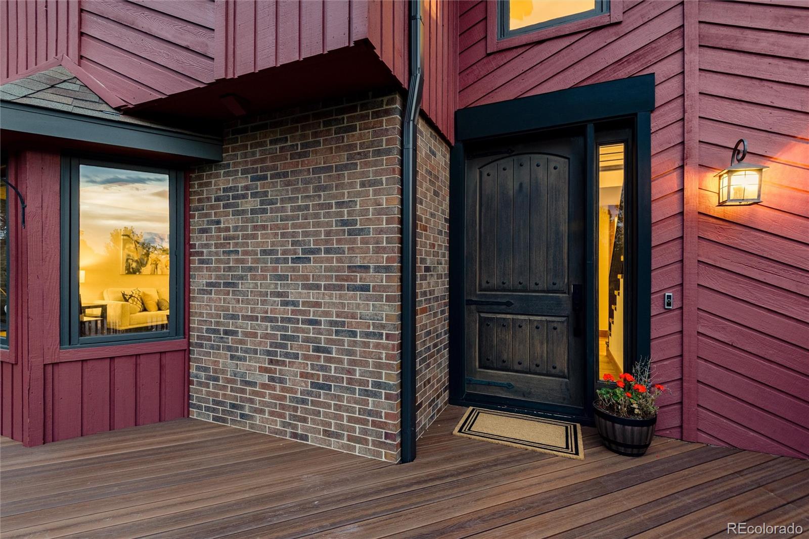 8498 Lightening View Drive