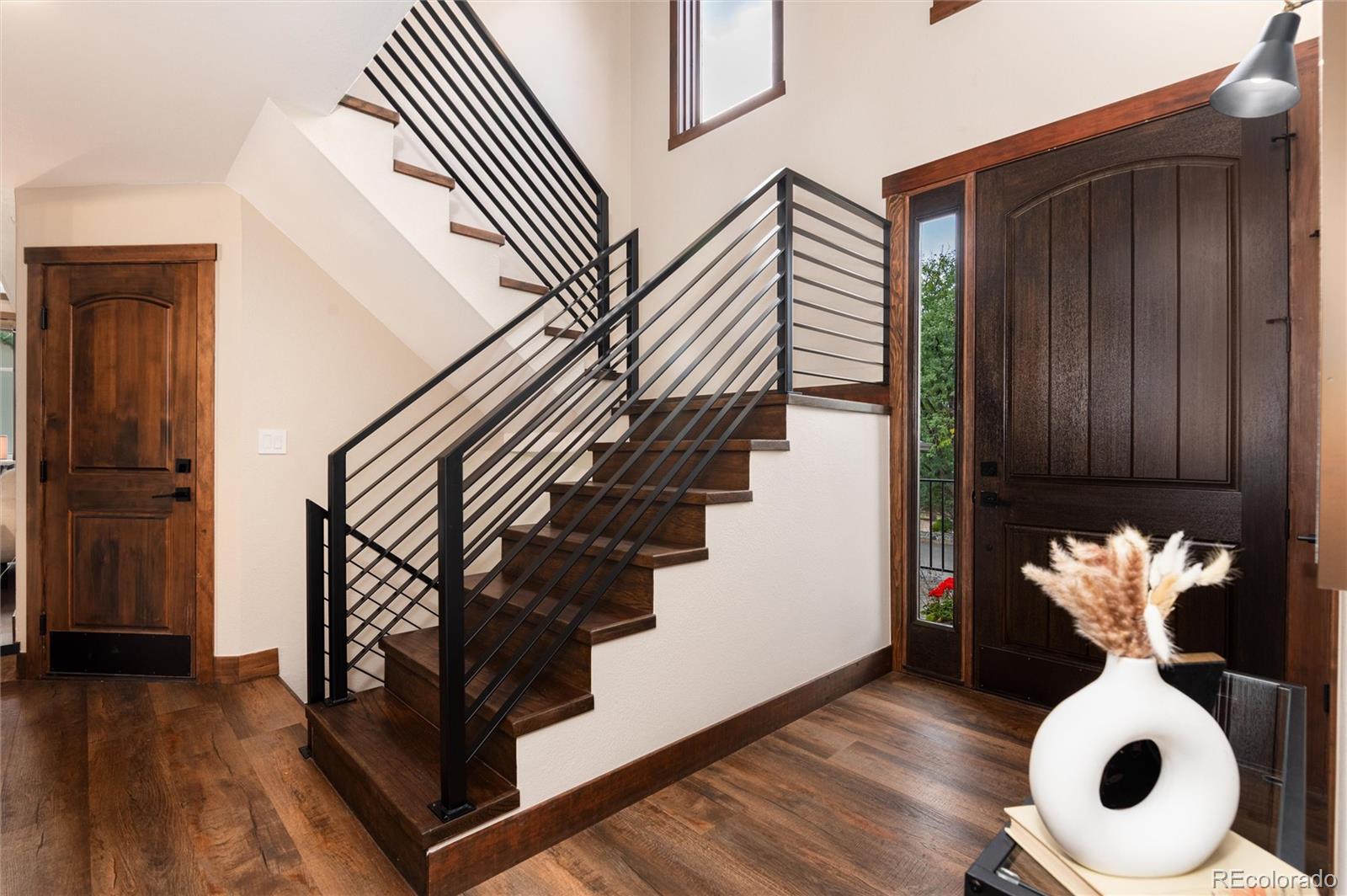 8498 Lightening View Drive