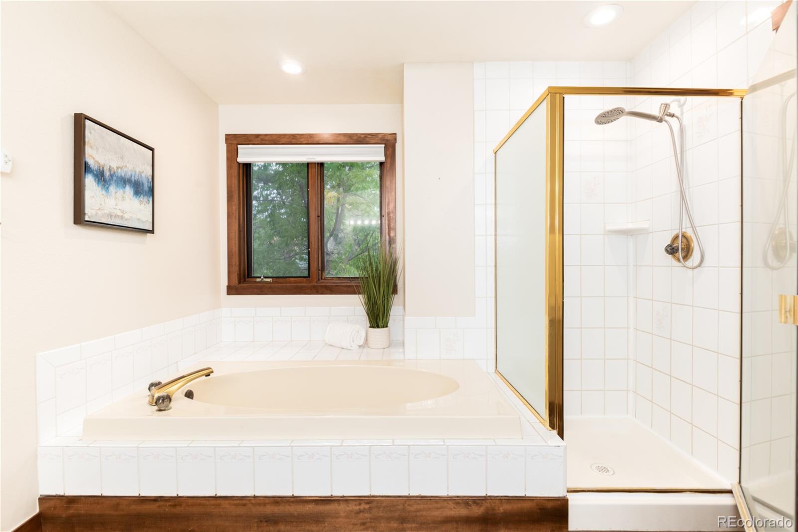 8498 Lightening View Drive