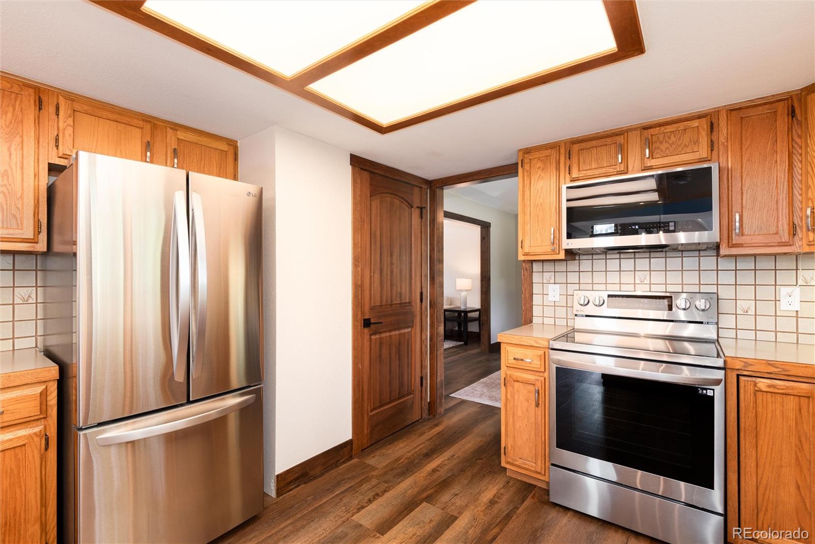8498 Lightening View Drive