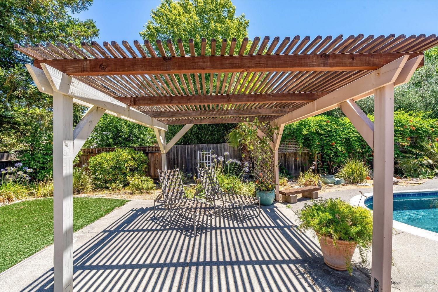 St. Helena Lifestyle Awaits