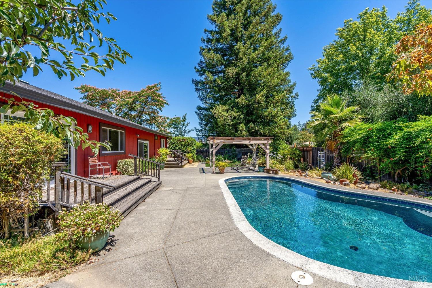 St. Helena Lifestyle Awaits