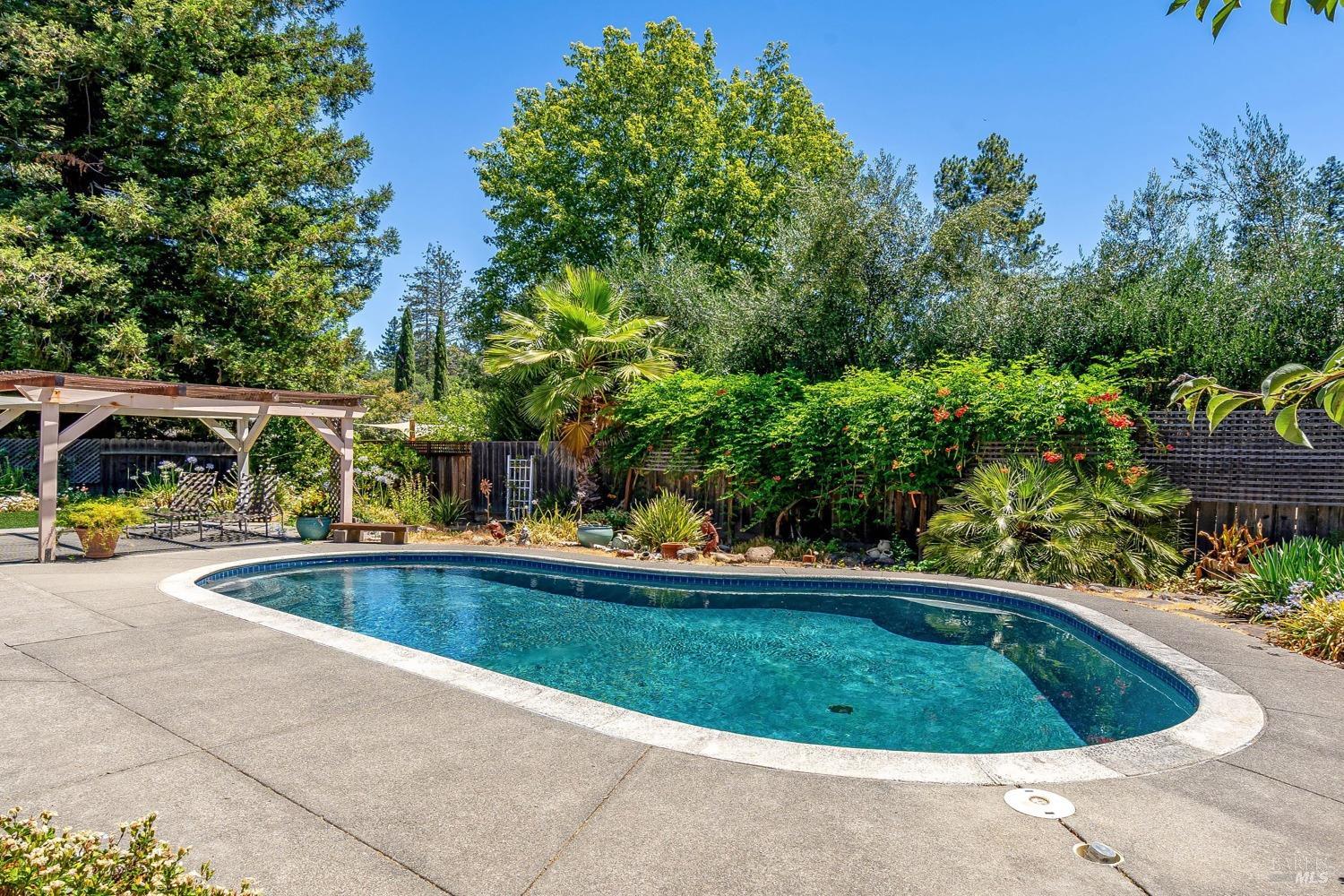 St. Helena Lifestyle Awaits