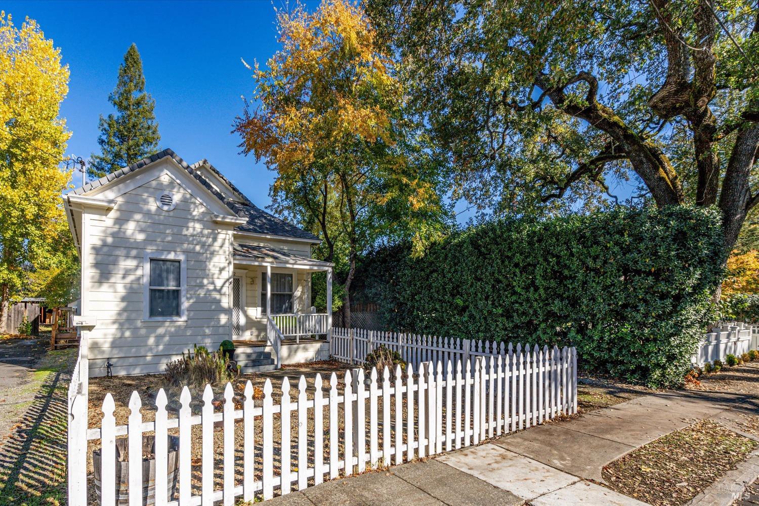 Circa 1900 Victorian