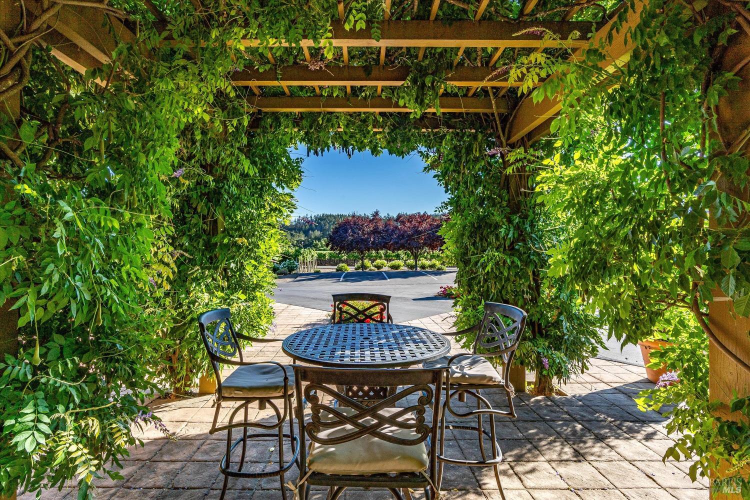 Bennett Lane Winery