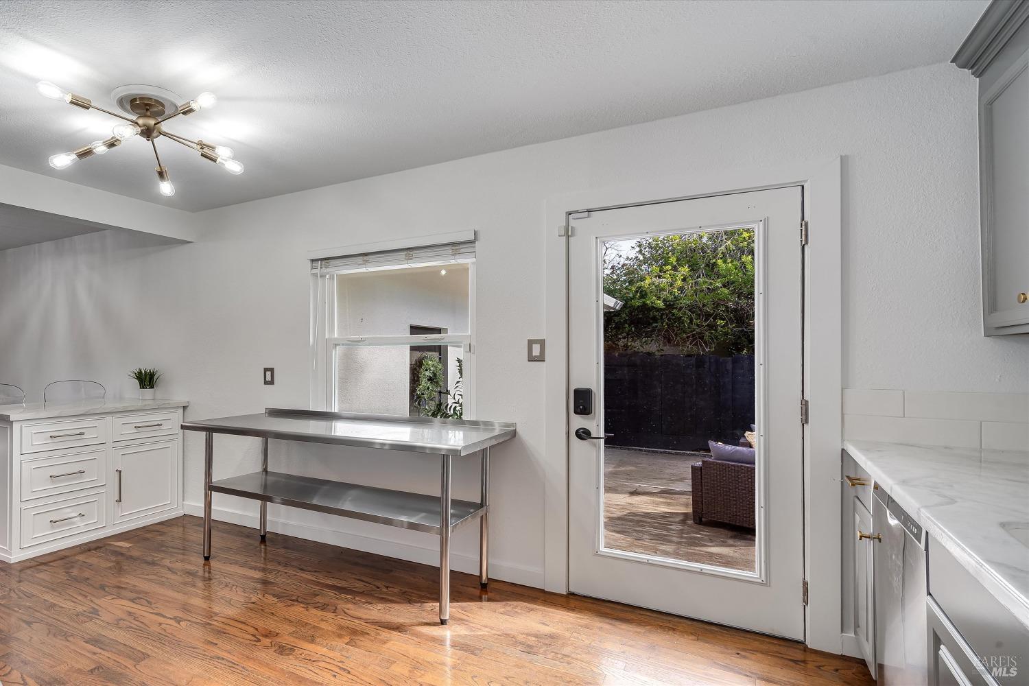 Chic St. Helena Pied-à-Terre