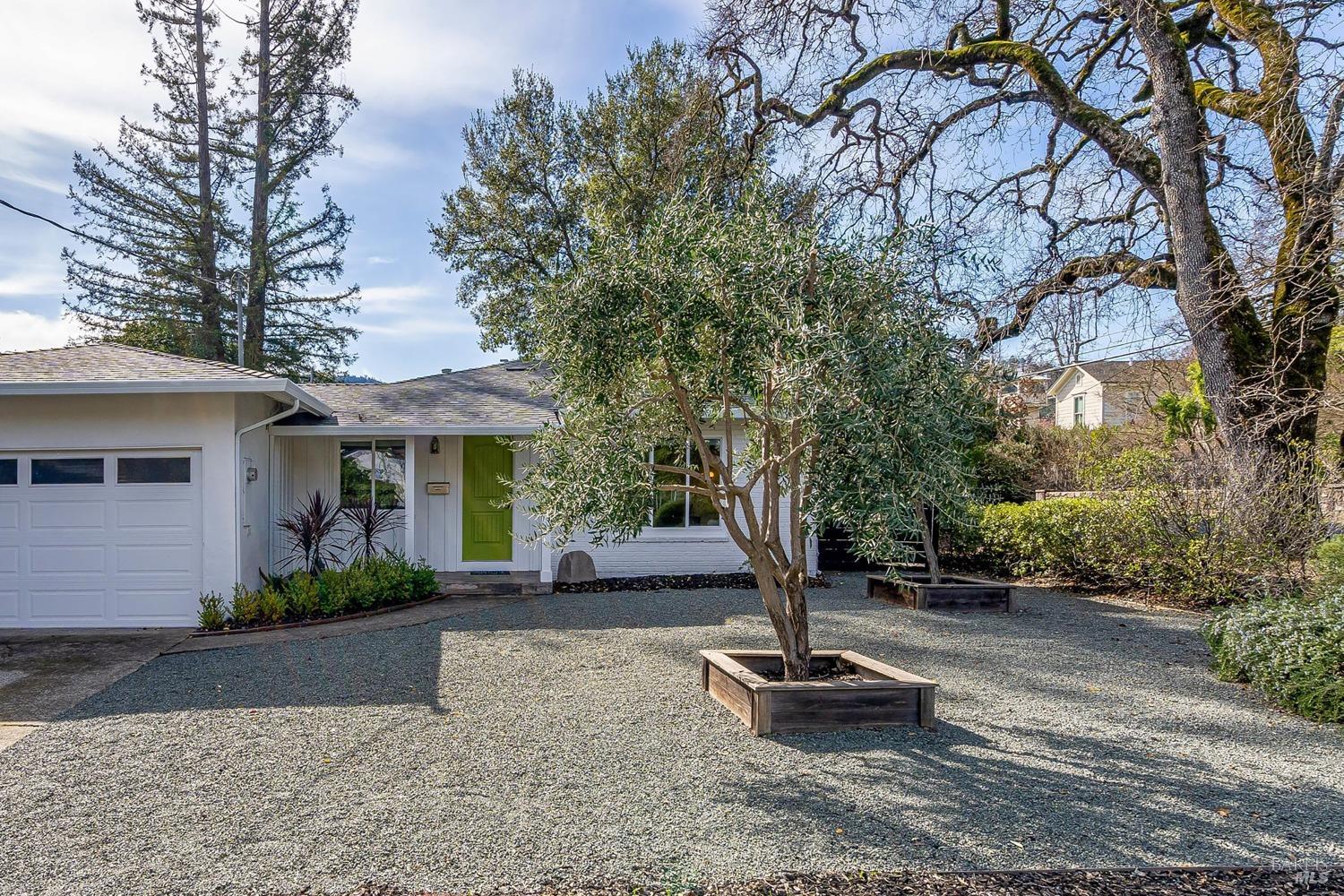 Chic St. Helena Pied-à-Terre